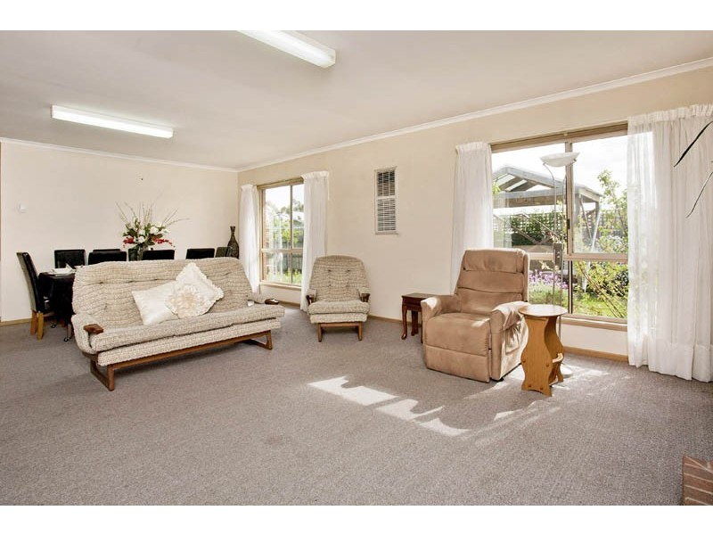 33 Caldermeade Road, Corio VIC 3214