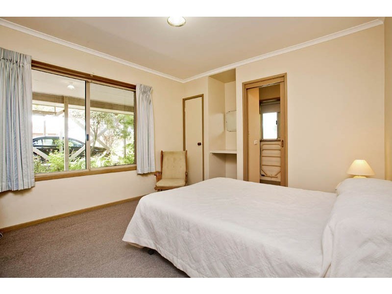 33 Caldermeade Road, Corio VIC 3214