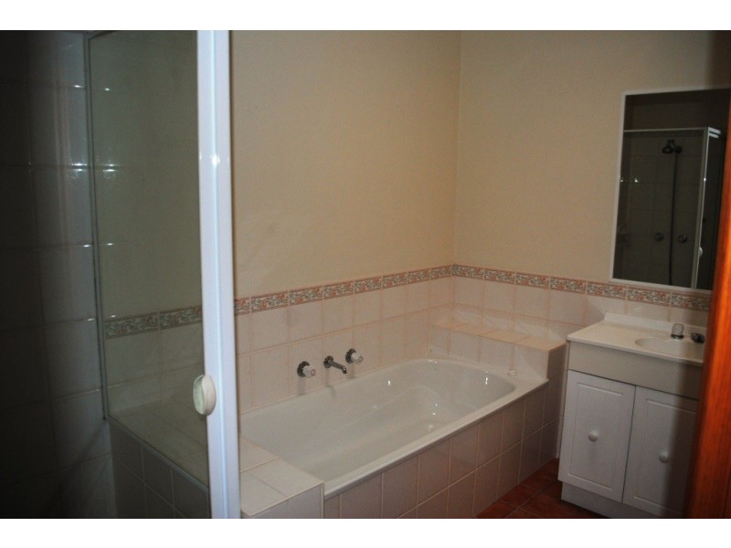 1 Kanowna Place, Lara VIC 3212