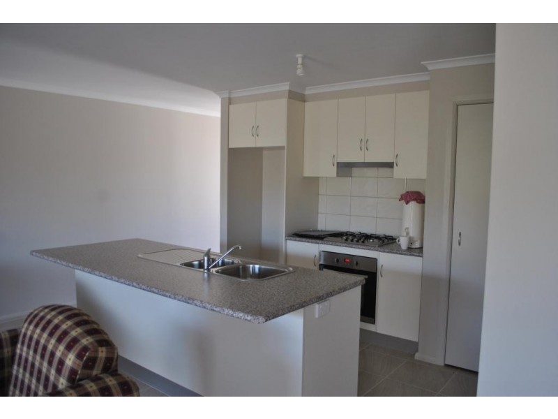 11 Endeca Court, Lovely Banks VIC 3221