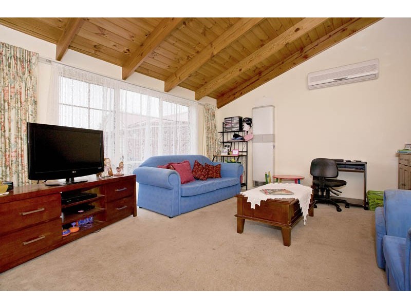 Unit 2/3 Swindon Court, Lara VIC 3212