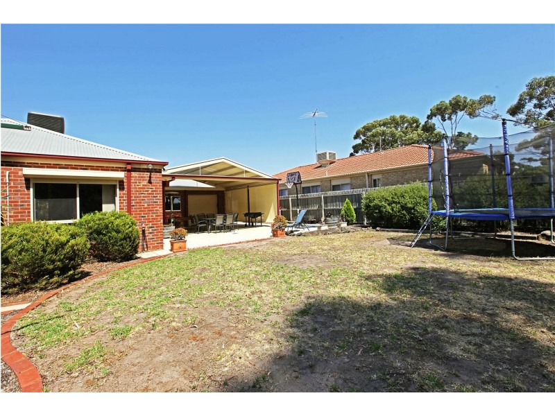 8 Galileo Close, Lara VIC 3212