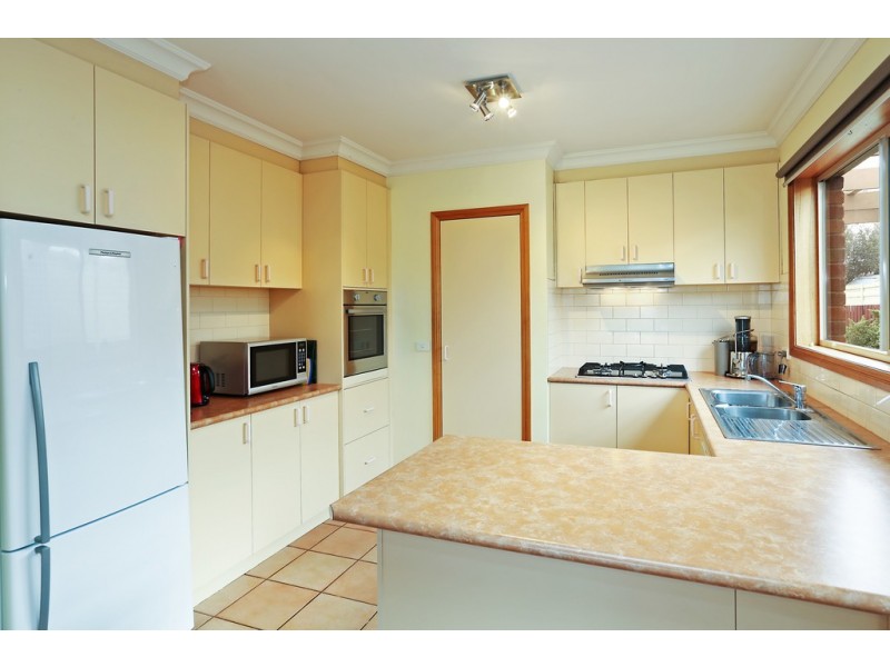 72 Forest Road South, Lara VIC 3212