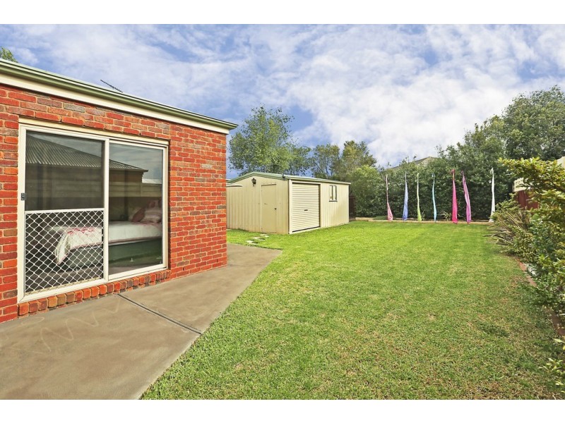 72 Forest Road South, Lara VIC 3212