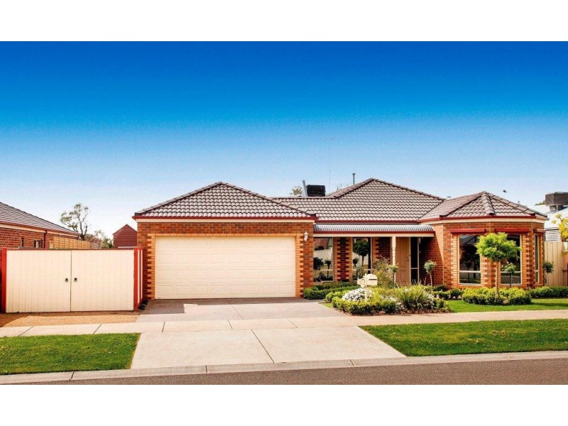 13 Magnolia Court, Lara VIC 3212