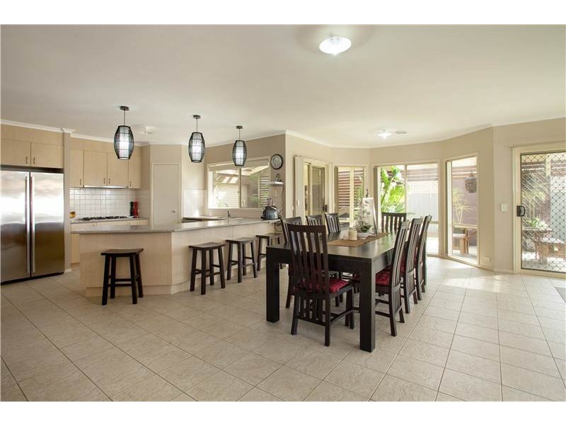 13 Magnolia Court, Lara VIC 3212