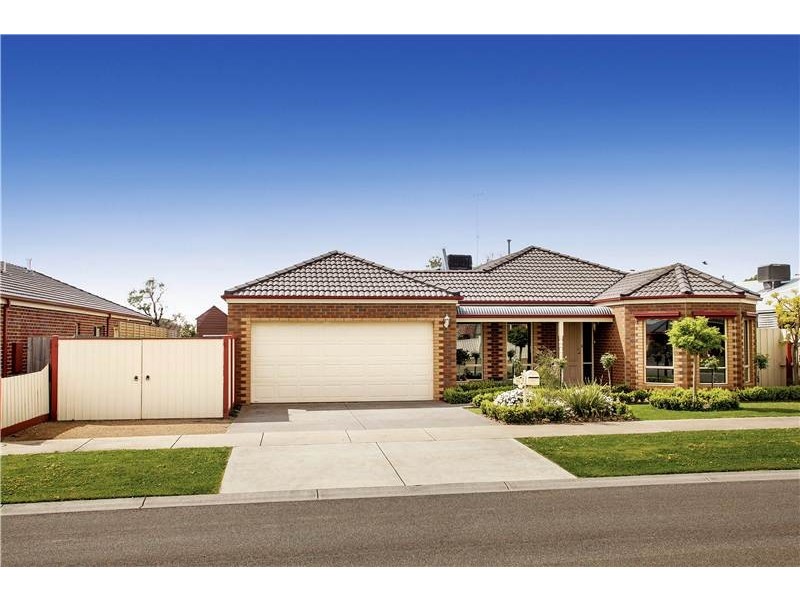 13 Magnolia Court, Lara VIC 3212