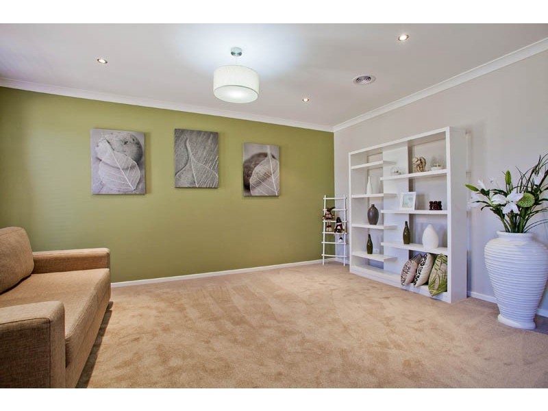 12 Springwater Drive, Lara VIC 3212
