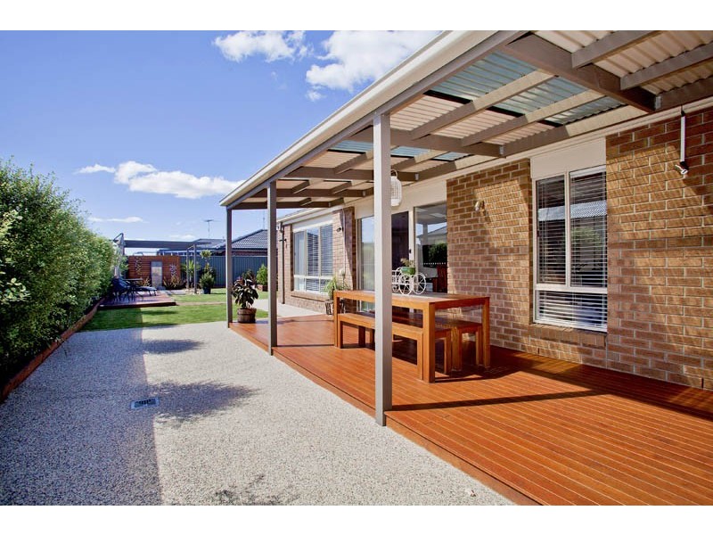 12 Springwater Drive, Lara VIC 3212