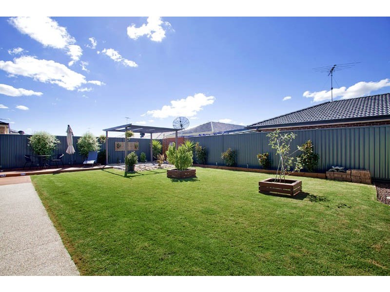 12 Springwater Drive, Lara VIC 3212