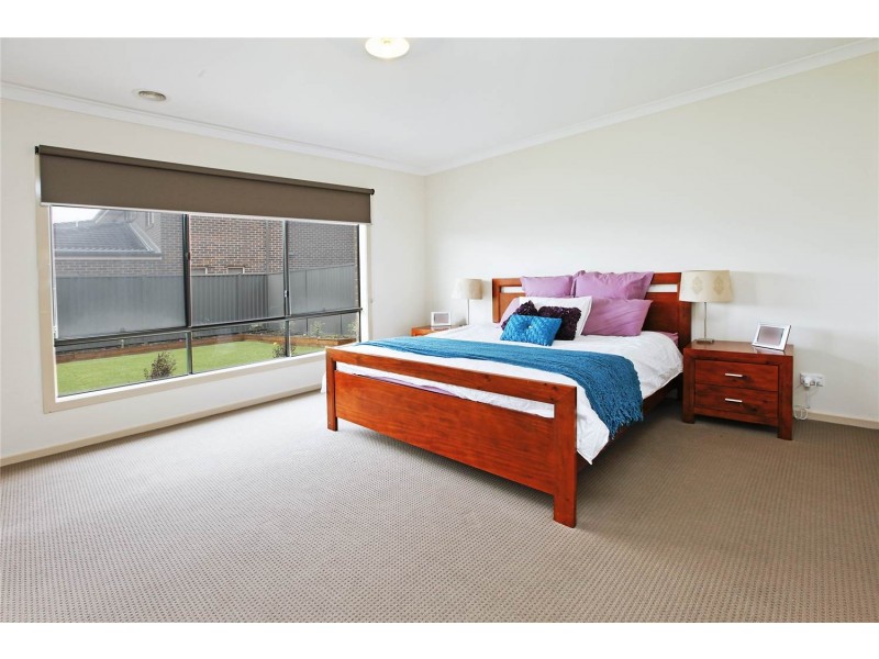 6 Mathieson Place, Lara VIC 3212