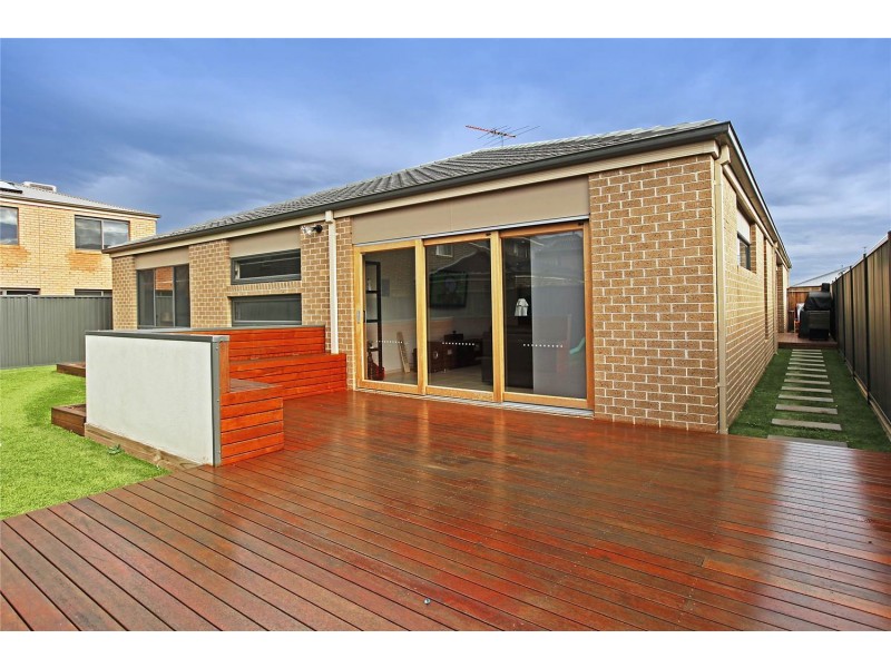 6 Mathieson Place, Lara VIC 3212