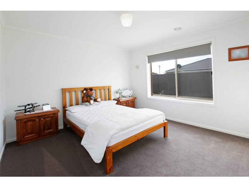 27 Springwater Drive, Lara VIC 3212