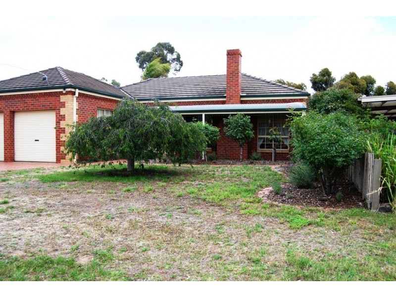 29 Cameron Crescent, Lara VIC 3212