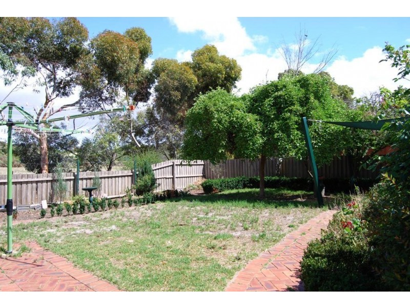 29 Cameron Crescent, Lara VIC 3212