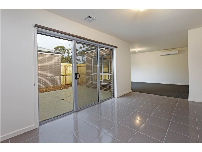 1 Plover Street, Lara VIC 3212