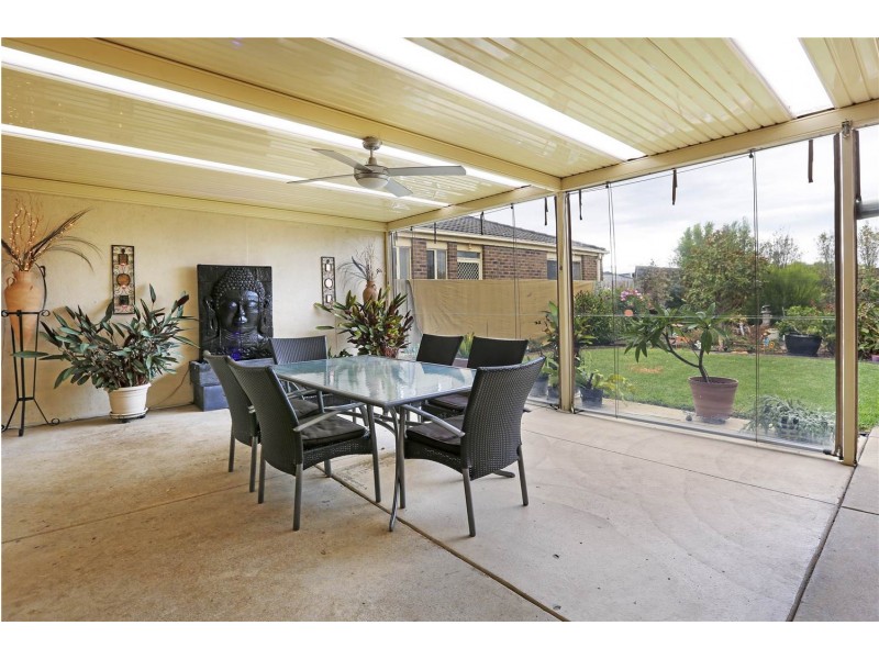9 Blackbird Circuit, Lara VIC 3212