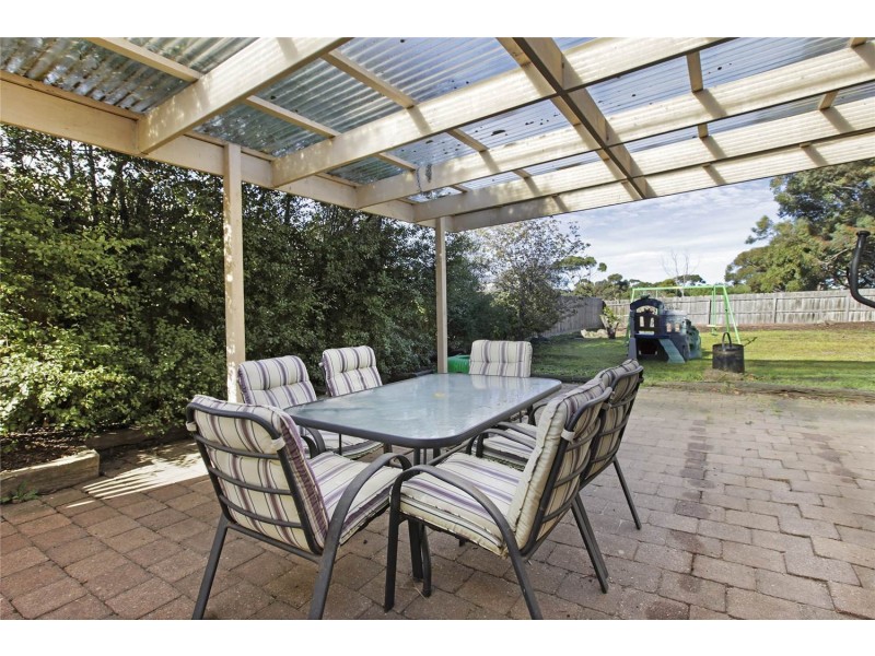 29 Smeaton Close, Lara VIC 3212