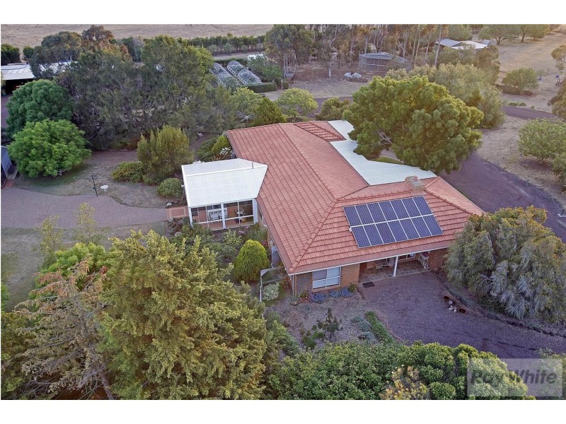 130 Narraburra Road, Little River VIC 3211