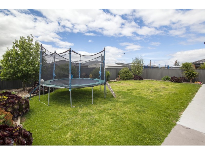 17 Stilt Court, Lara VIC 3212