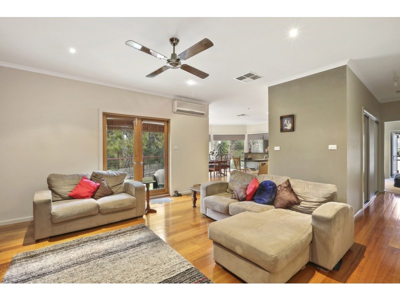 4 Veedale Court, Lara VIC 3212