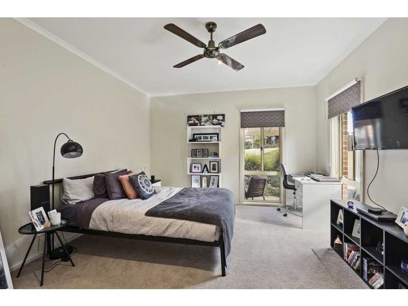 4 Veedale Court, Lara VIC 3212