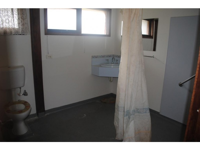 28 Moreland Avenue, Corio VIC 3214