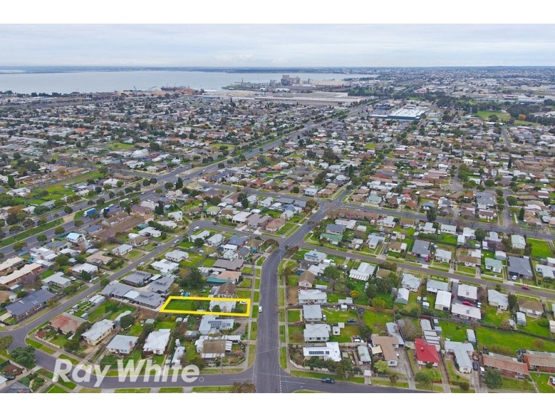 22 Robin Avenue, Norlane VIC 3214
