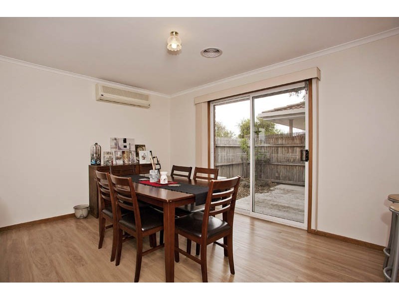 1/57 Forest Road South, Lara VIC 3212