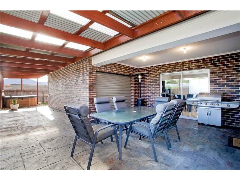 2-4 Austin Street, Lara VIC 3212