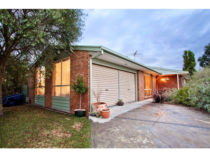 13 Rosemont Crescent, Bell Post Hill VIC 3215