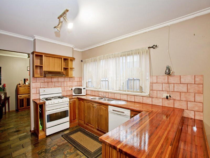 13 Rosemont Crescent, Bell Post Hill VIC 3215