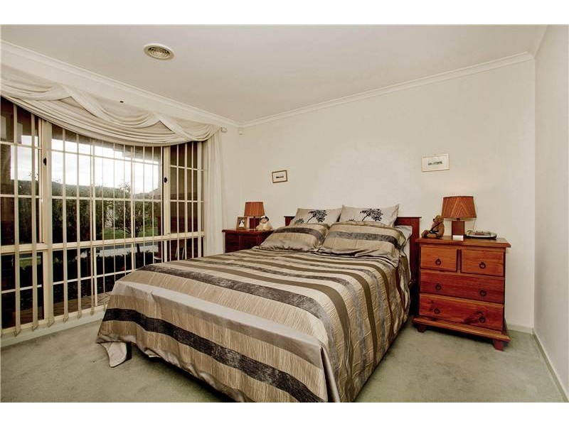 22 Magpie Close, Lara VIC 3212