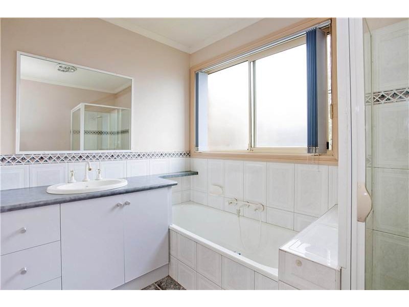 15 Therese Court, Lara VIC 3212