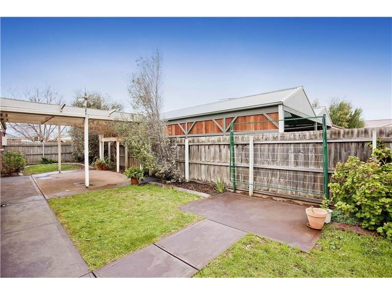 15 Therese Court, Lara VIC 3212