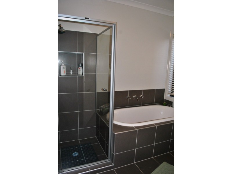 37 Nankeen Avenue, Lara VIC 3212