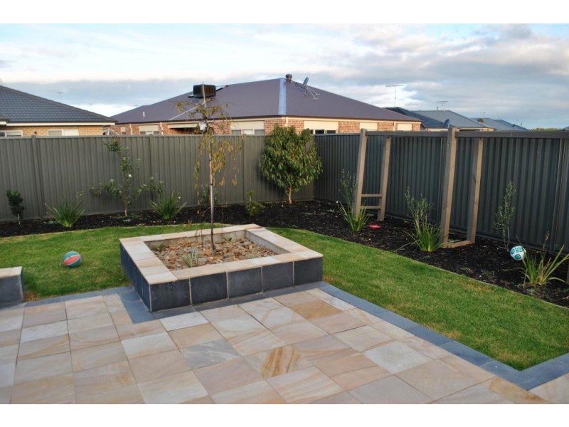 37 Nankeen Avenue, Lara VIC 3212