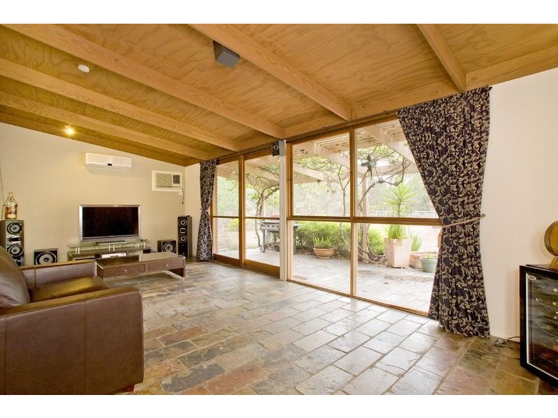 290 Flinders Avenue, Lara VIC 3212