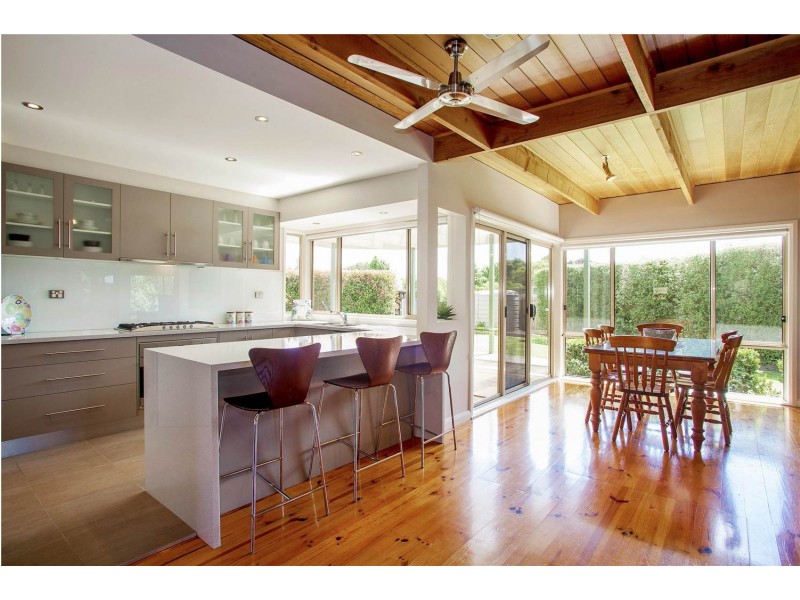 3 Goldfinch Grove, Lara VIC 3212