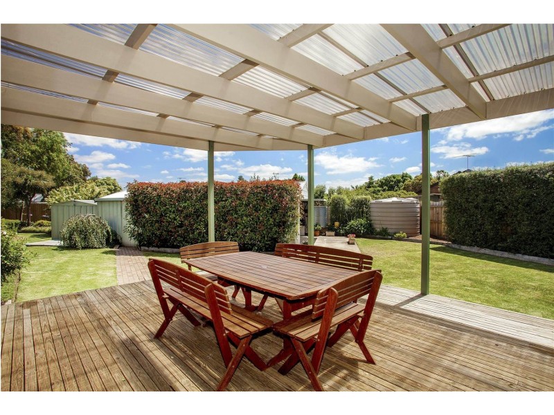 3 Goldfinch Grove, Lara VIC 3212