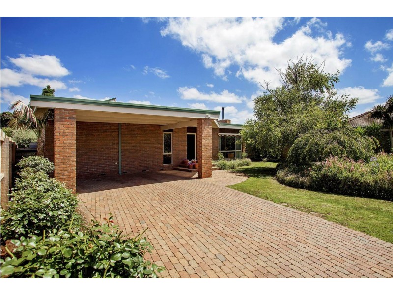 3 Goldfinch Grove, Lara VIC 3212