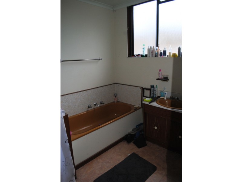 1/4 Kees Road, Lara VIC 3212