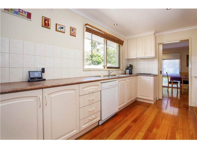 13 Sheeran Crescent, Lara VIC 3212