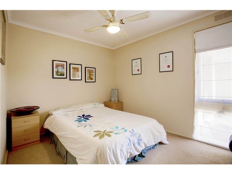 13 Sheeran Crescent, Lara VIC 3212