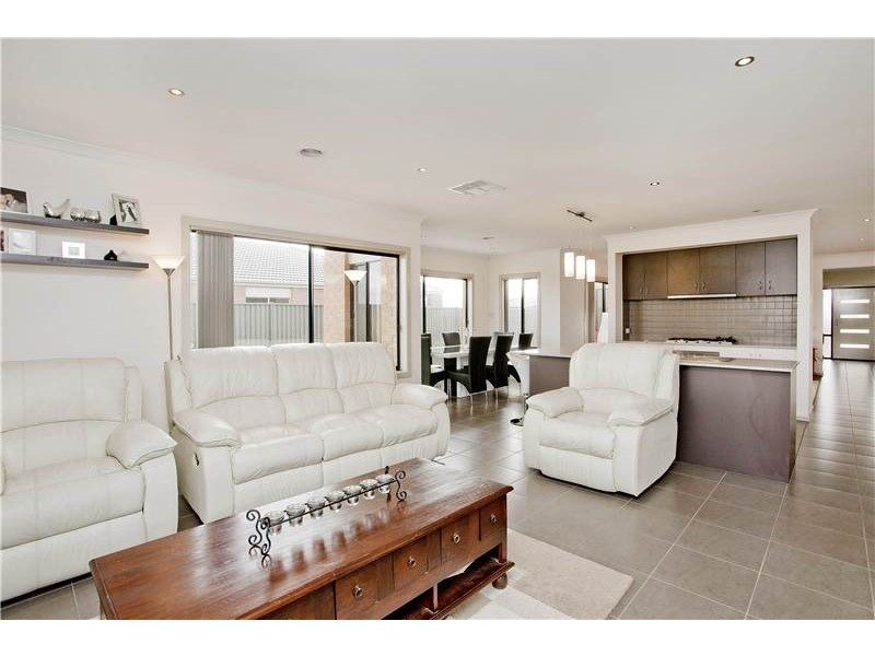 17 Melissa Drive, Lara VIC 3212