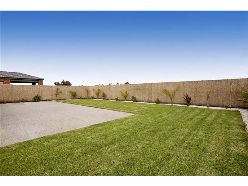 17 Melissa Drive, Lara VIC 3212