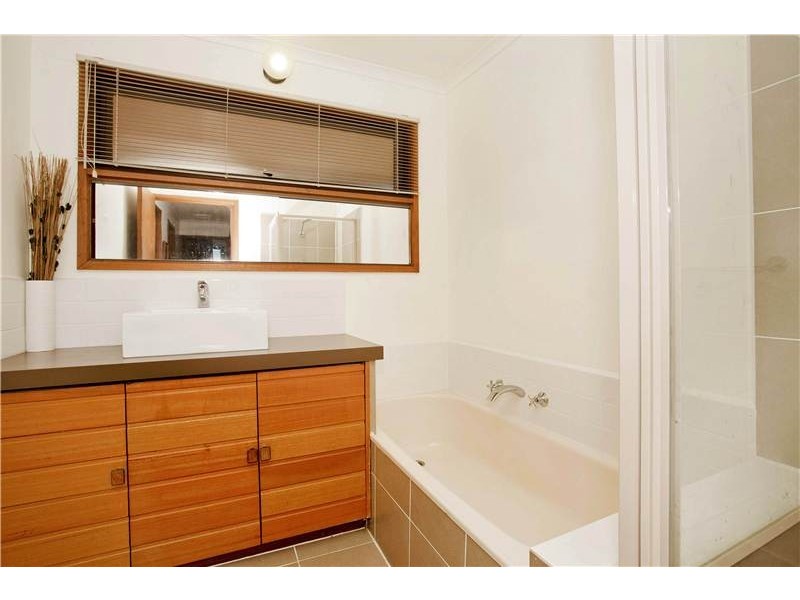 26 Smeaton Close, Lara VIC 3212