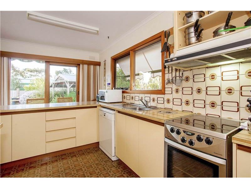 20 Little River Road, Little River VIC 3211