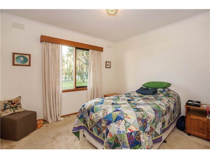 20 Little River Road, Little River VIC 3211