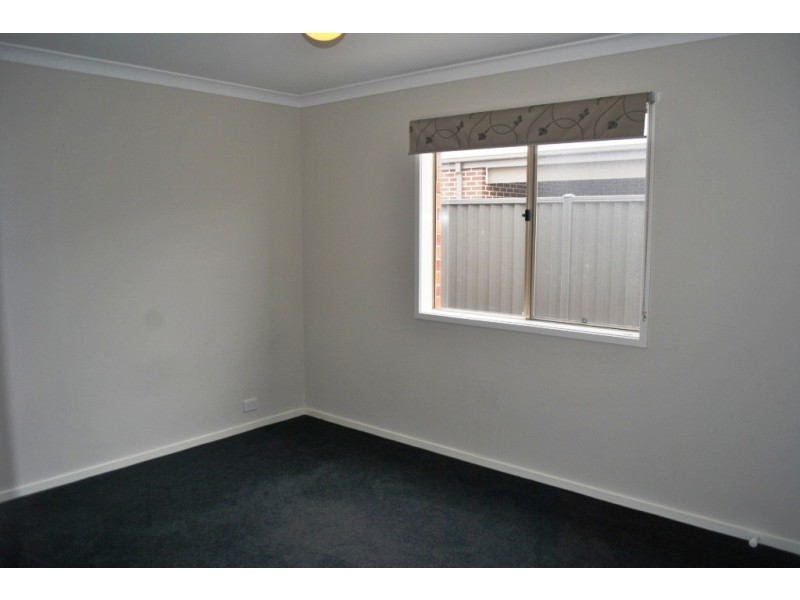 26 Springwater Drive, Lara VIC 3212